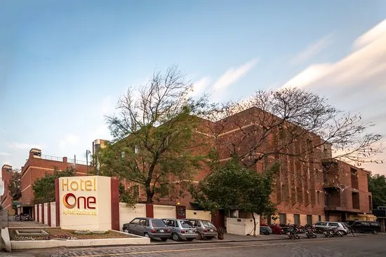 Hotel One Faisalabad - Faisalabad